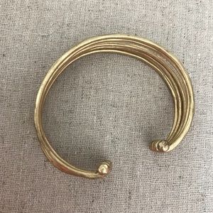 Quinn cuff